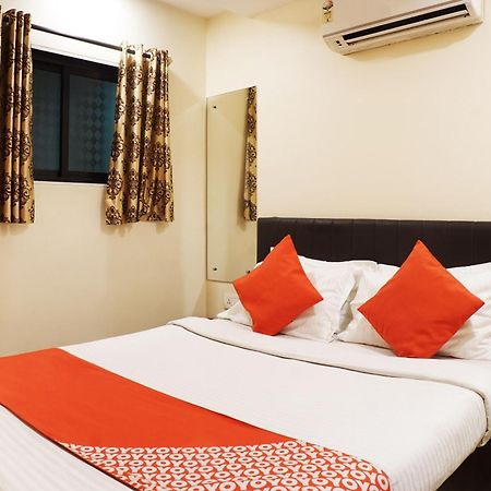 Oyo Hotel Paradise Bombay Extérieur photo